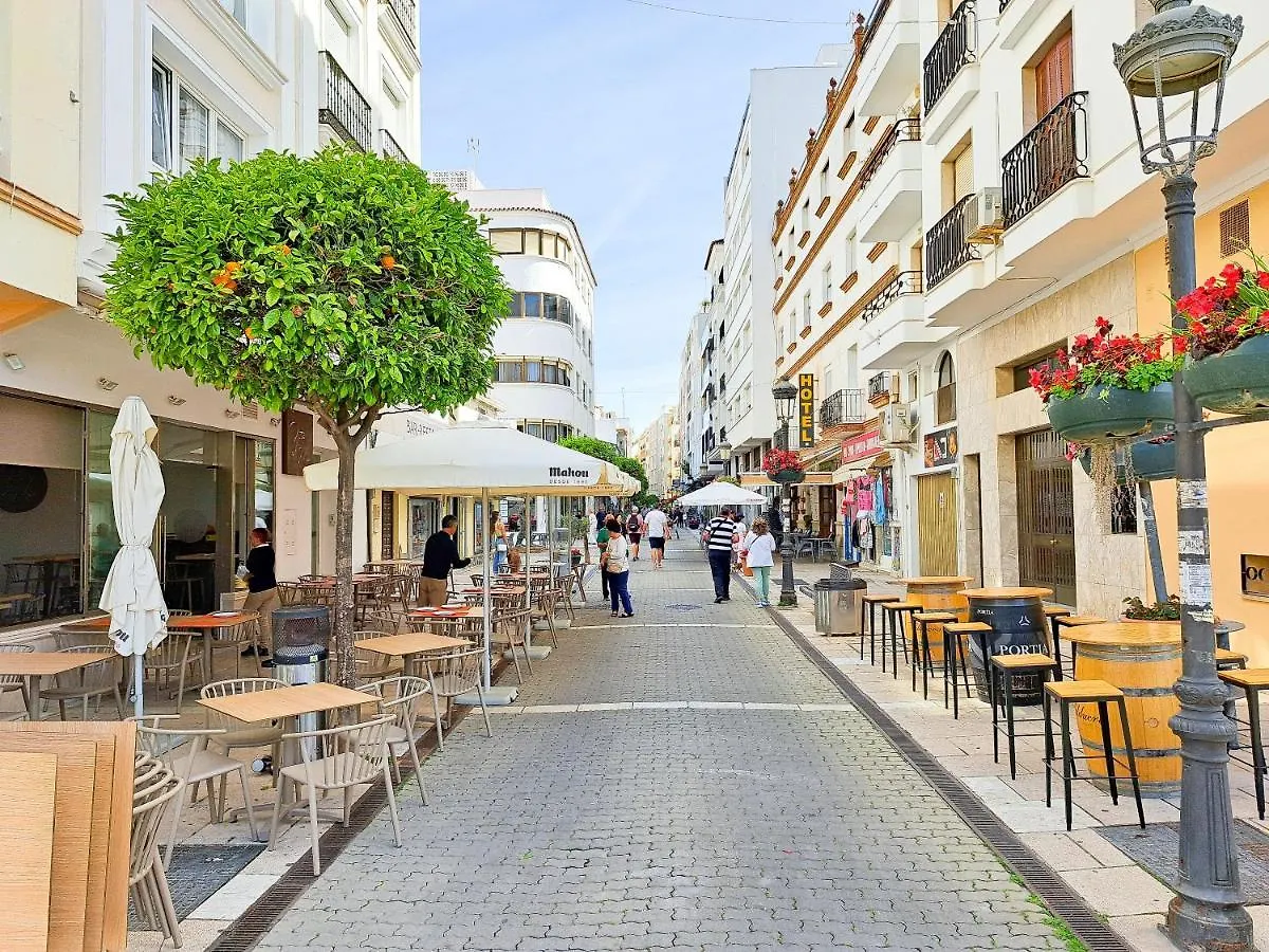 Great Location, Estepona Town ספרד