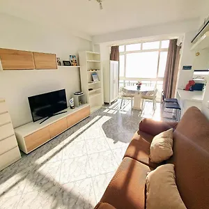 https://sea-breeze-estepona.es-andalucia.com